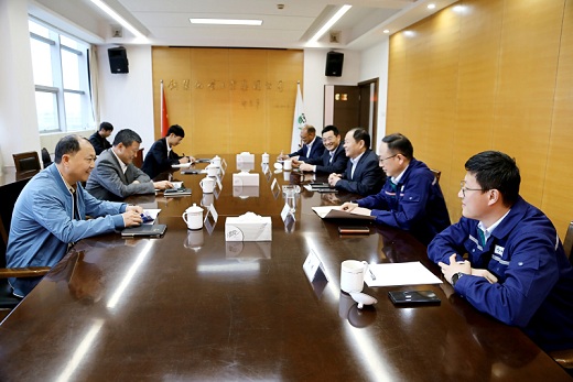 宜昌市企業(yè)家考察團(tuán)來(lái)集團(tuán)公司走訪交流