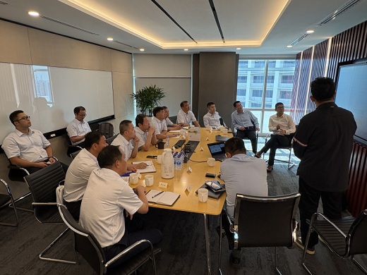 徐均生會見萬華化學(xué)（新加坡）公司客人