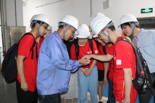 北大學(xué)子來公司開展暑期社會實(shí)踐活動